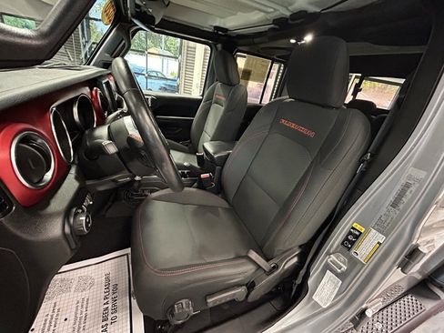 Used 2020 Jeep Gladiator Rubicon w/ Dual Top Group image 8