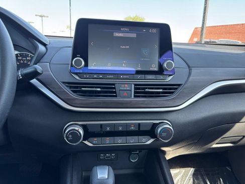 Used 2026 Nissan Altima 2.5 SV FWD image 16
