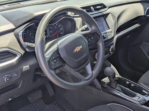 Used 2023 Chevrolet TrailBlazer LT FWD image 10