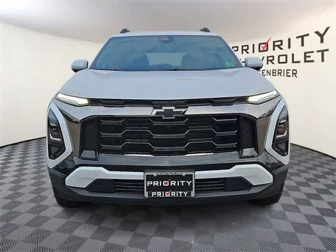 New 2026 Chevrolet Equinox ACTIV image 2