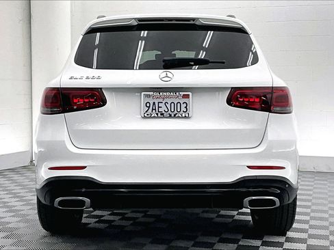 Used 2021 Mercedes-Benz GLC 300 image 3