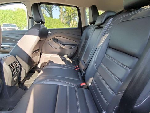 Used 2019 Ford Escape SEL AWD/4WD image 5