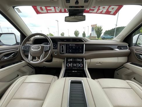 Used 2024 GMC Yukon Denali AWD/4WD image 30
