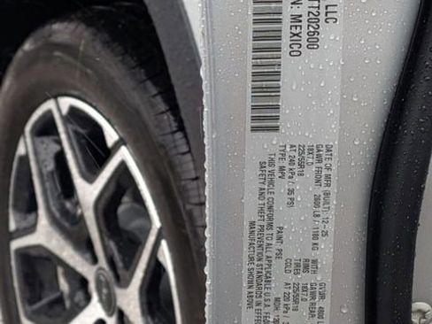 New 2026 Jeep Compass Limited image 27