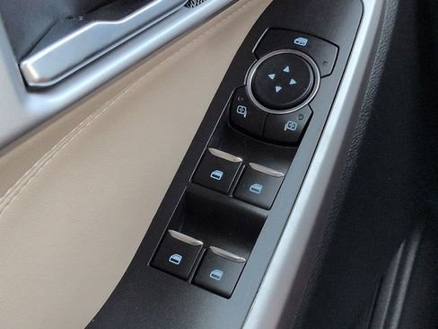 Certified 2024 Ford Explorer XLT image 22