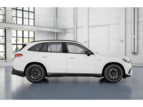 New 2026 Mercedes-Benz GLC 43 AMG 4MATIC image 2