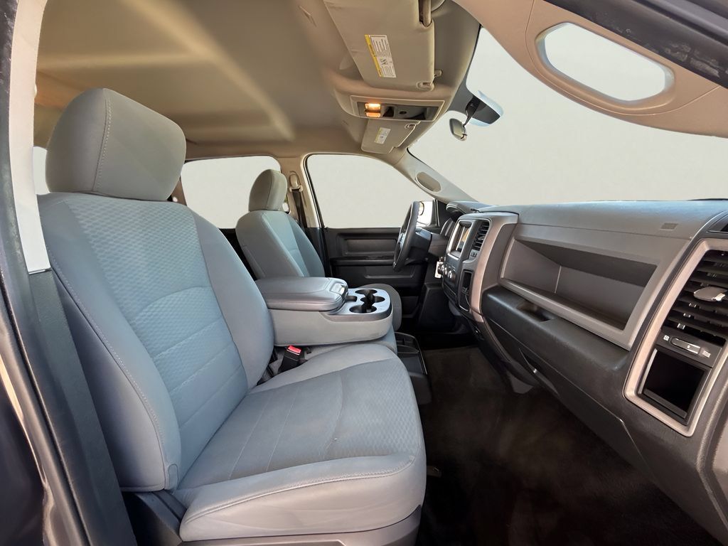 Used 2018 RAM 1500 Express RWD image 35