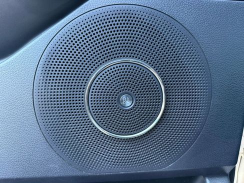 Used 2019 Ford Expedition Platinum image 41