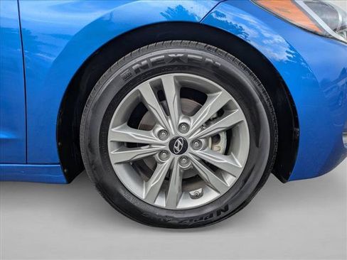 Used 2018 Hyundai Elantra SEL FWD image 21
