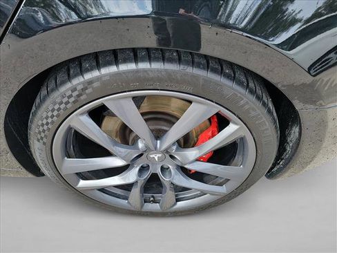 Used 2020 Tesla Model S Performance image 12