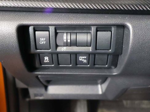 Used 2019 Subaru Crosstrek 2.0i Premium image 34