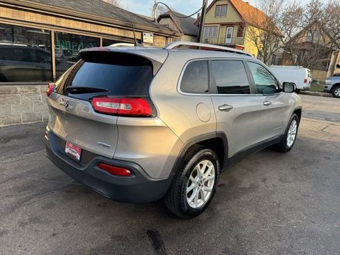 Used 2017 Jeep Cherokee Latitude w/ Comfort & Sound Group image 6