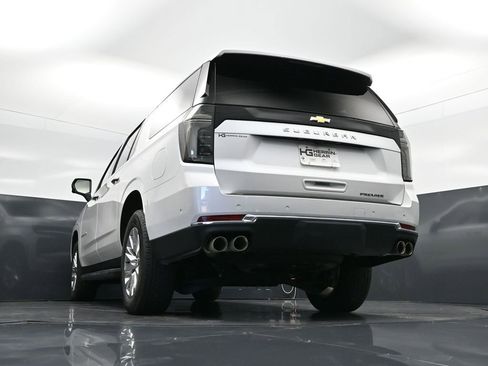 New 2025 Chevrolet Suburban Premier image 41