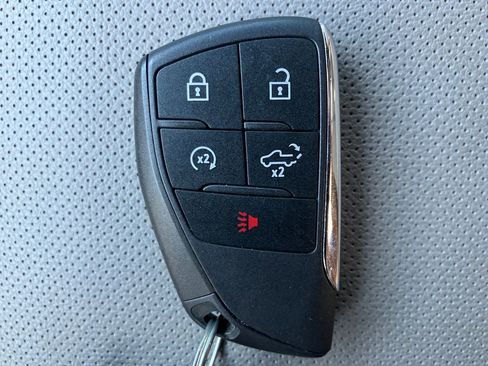 Used 2025 GMC Sierra 2500 SLT w/ SLT Premium Package image 34