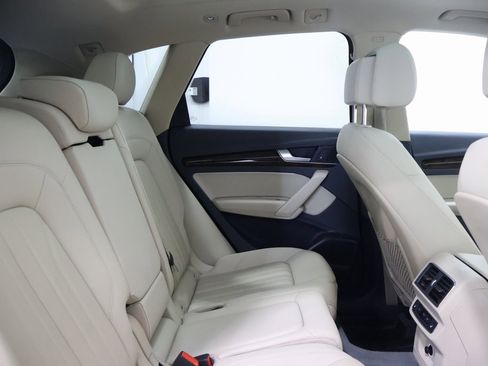 Used 2018 Audi Q5 2.0T Premium Plus w/ Premium Plus Package image 24