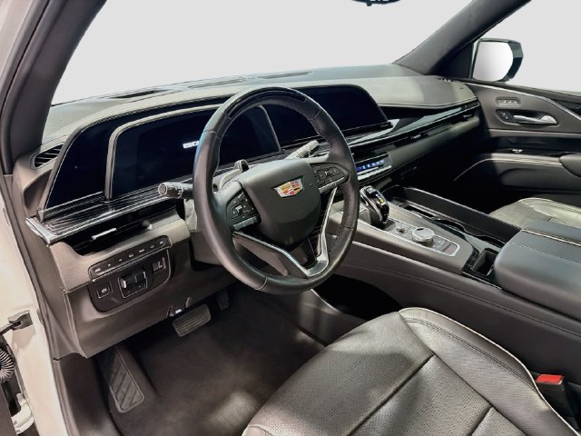 Used 2024 Cadillac Escalade Sport w/ Touring Package AWD/4WD image 8