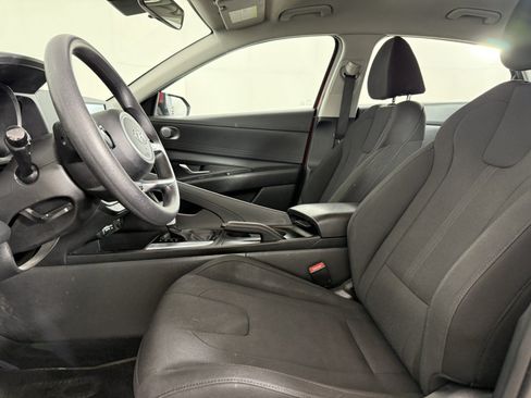 Used 2021 Hyundai Elantra SEL FWD image 13