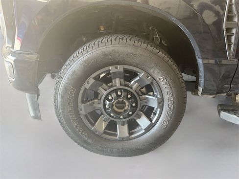 Used 2023 Ford F250 Lariat w/ Lariat Ultimate Package image 28