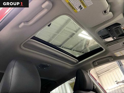 Used 2025 Subaru Crosstrek 2.0i Premium image 14