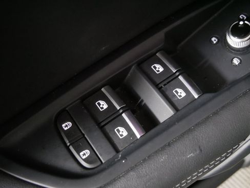 Used 2023 Audi Q5 2.0T Prestige w/ Prestige Package AWD/4WD image 12