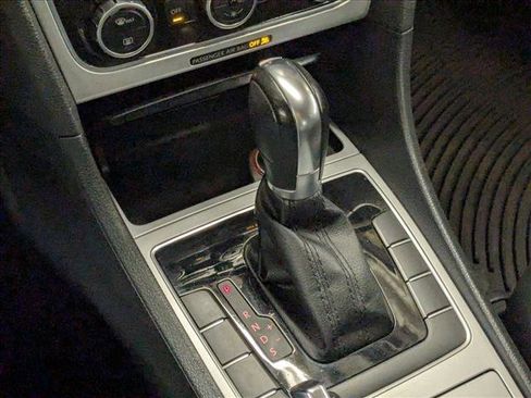 Used 2012 Volkswagen Passat 2.5 SE image 15