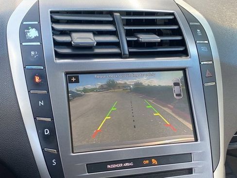 Used 2018 Lincoln MKZ Select w/ Select Plus Package AWD/4WD image 19