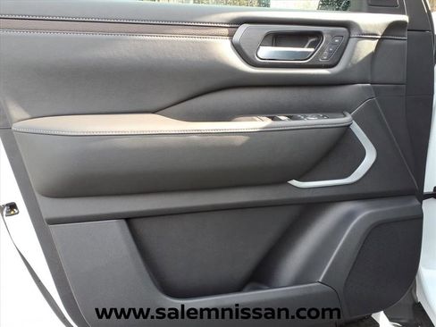 New 2026 Nissan Armada Platinum Reserve image 10