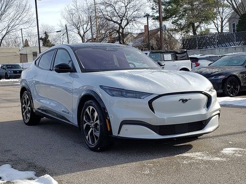 Used 2021 Ford Mustang Mach-E Premium image 3