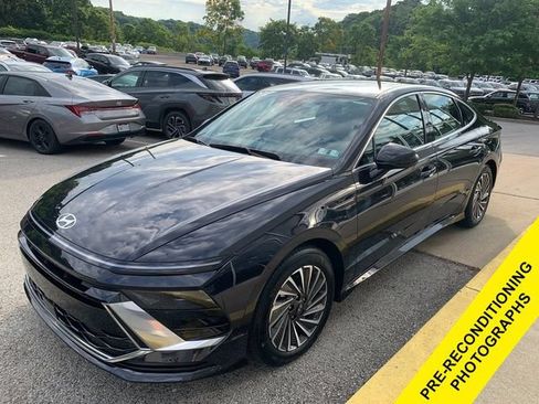 Certified 2025 Hyundai Sonata SEL FWD image 1