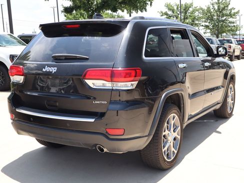 Used 2022 Jeep Grand Cherokee Limited w/ Tech Group RWD image 3