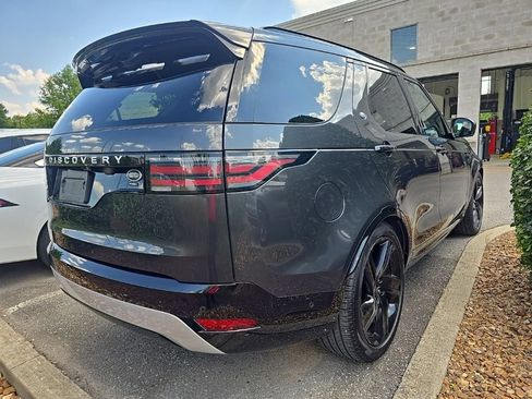 Used 2023 Land Rover Discovery Metropolitan Edition AWD/4WD image 7