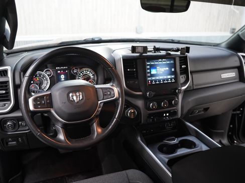 Used 2019 RAM 1500 Big Horn RWD image 11