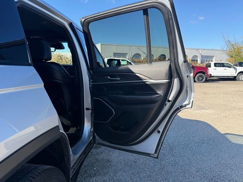 Used 2024 Jeep Grand Cherokee Limited 4xe image 24