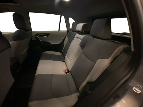 Used 2022 Toyota RAV4 XLE w/ Convenience Package AWD/4WD image 13