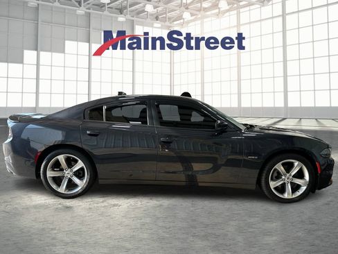 Used 2018 Dodge Charger R/T RWD image 6