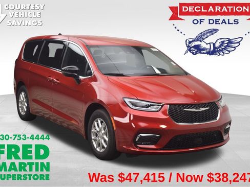 New 2026 Chrysler Pacifica Select FWD image 1
