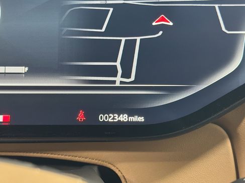 Used 2025 Land Rover Range Rover SE image 39