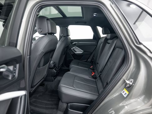 Certified 2022 Audi Q3 2.0T Premium AWD/4WD image 16