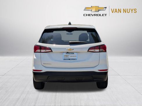 Used 2023 Chevrolet Equinox LS w/ LS Convenience Package FWD image 6