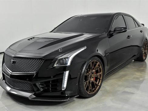 Used 2019 Cadillac CTS V w/ Carbon Fiber Package RWD image 6
