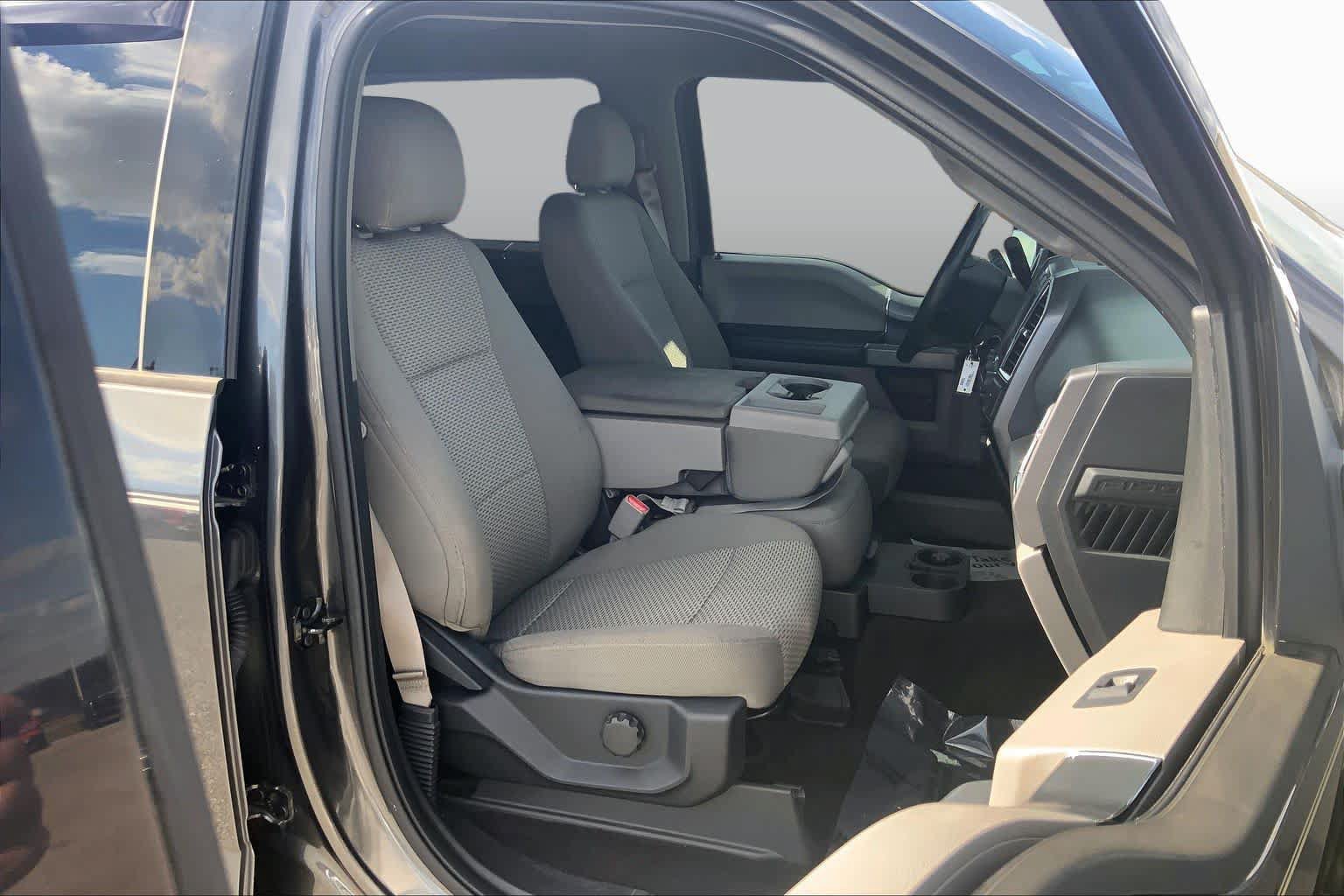 Used 2016 Ford F150 XLT w/ Equipment Group 301A Mid AWD/4WD image 8