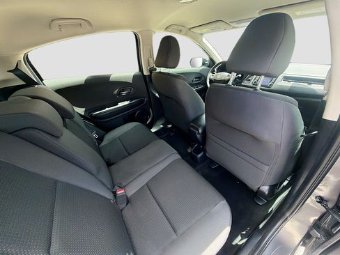 Used 2022 Honda HR-V LX image 28