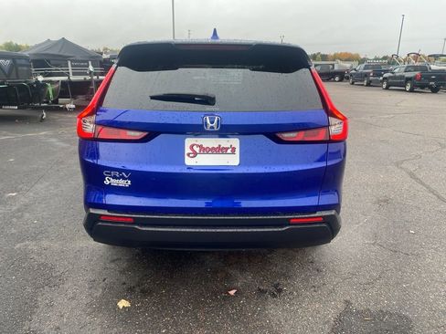 Used 2025 Honda CR-V LX image 4