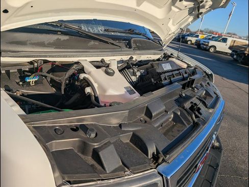 Used 2022 GMC Savana 2500 w/ Driver Convenience Package image 24