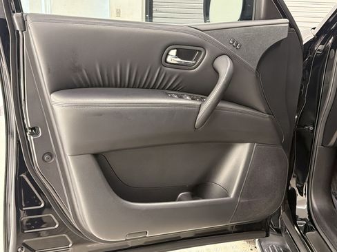 Used 2023 Nissan Armada SL w/ Midnight Edition Package AWD/4WD image 13