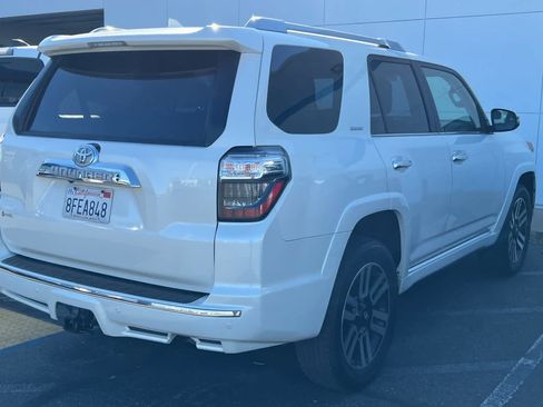 Used 2018 Toyota 4Runner Limited AWD/4WD image 4