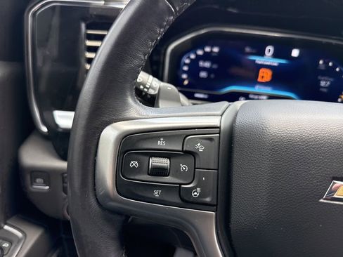 Used 2022 Chevrolet Silverado 1500 LTZ AWD/4WD image 27