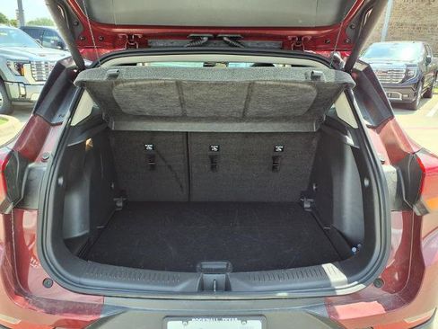 Used 2023 Buick Encore GX Essence w/ Experience Buick Package FWD image 23