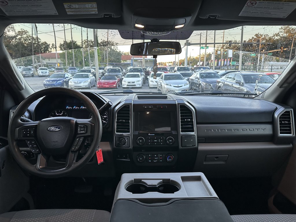 Used 2017 Ford F350 XLT w/ XLT Value Package RWD image 5