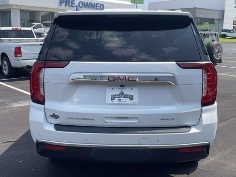 Used 2022 GMC Yukon SLT w/ SLT Premium Package RWD image 4